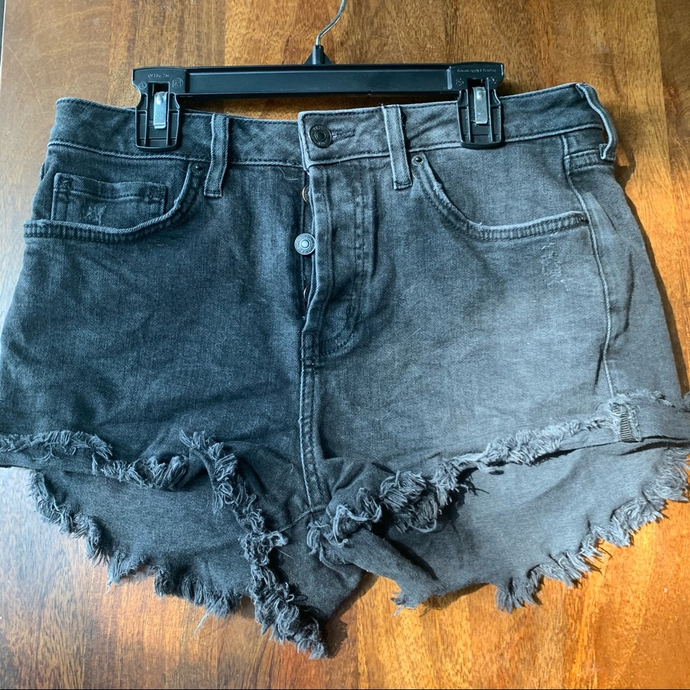 Forever 21 faded black jean shorts
